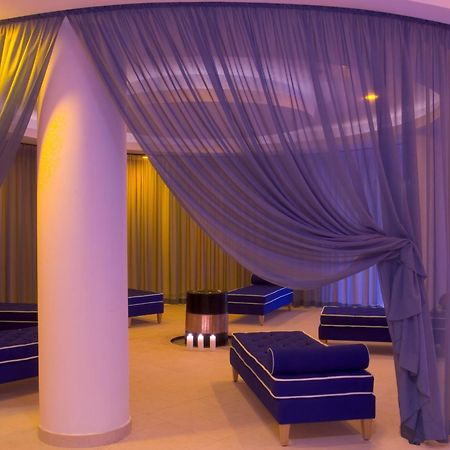 Pestana Casino Park Hotel & Casino Funchal  Interior photo The interior of the Blue Salon