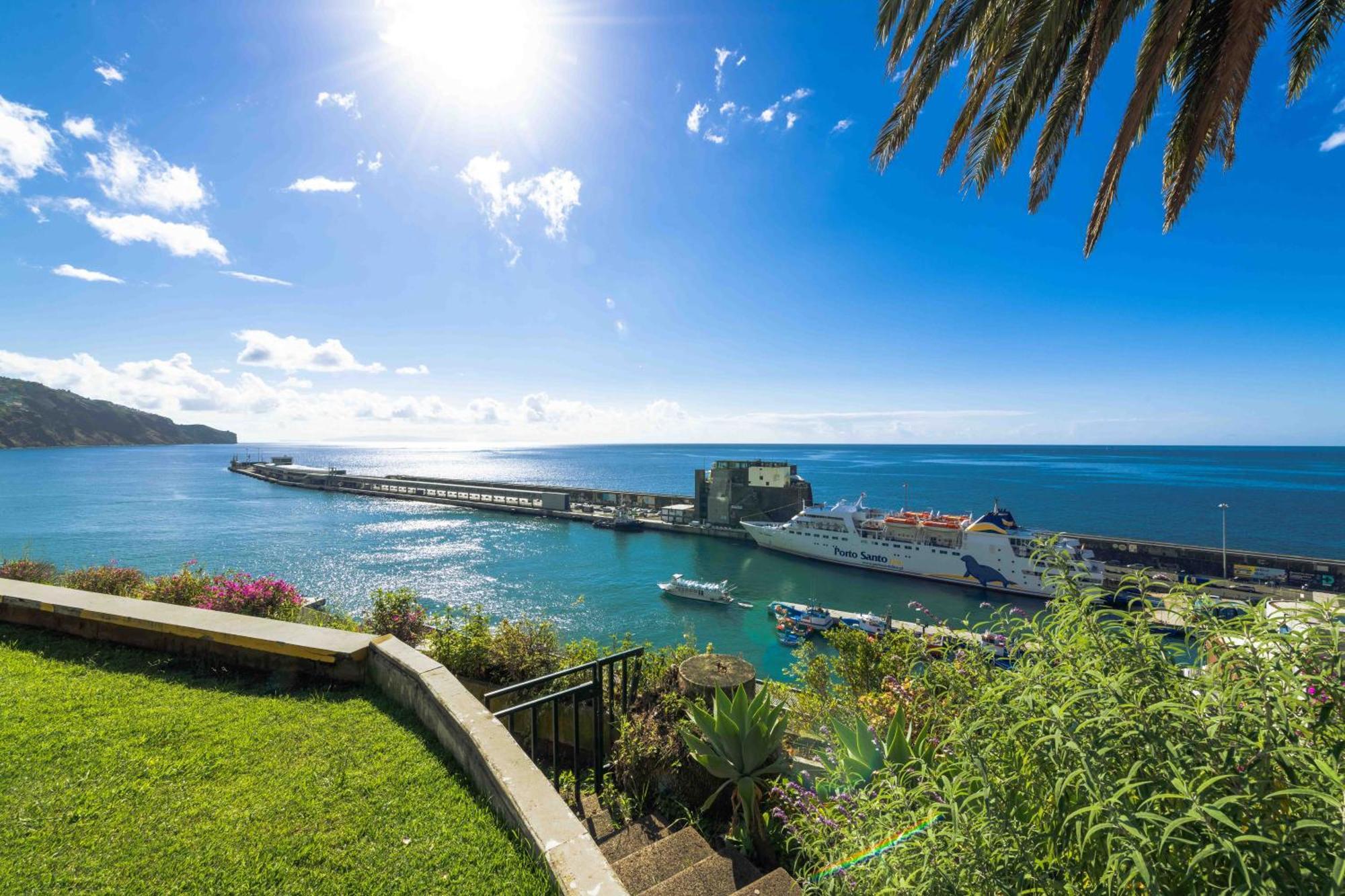 Pestana Casino Park Hotel & Casino Funchal  Exterior photo Funchal's port