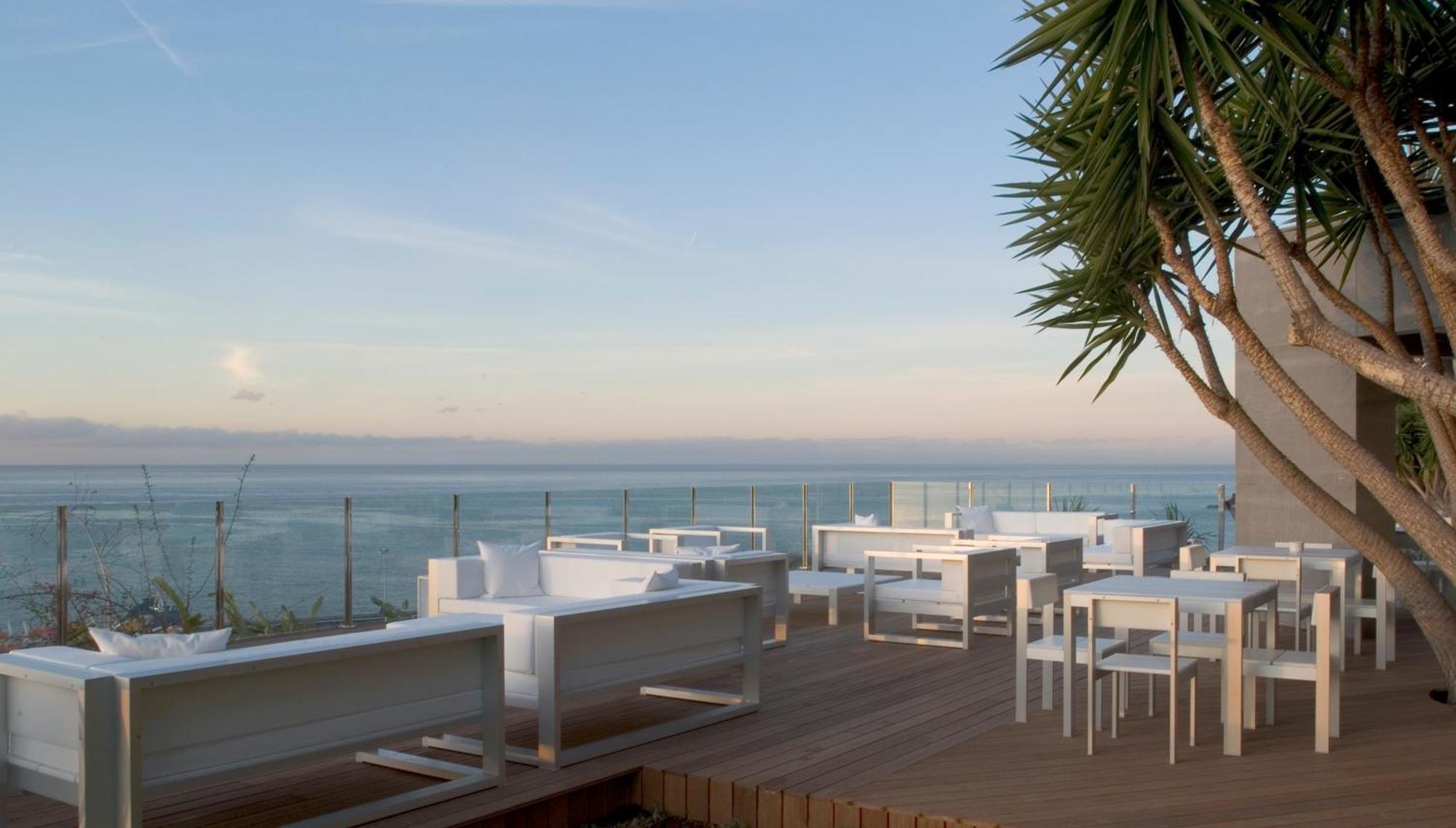 Pestana Casino Park Hotel & Casino Funchal  Exterior photo The Sky Bar