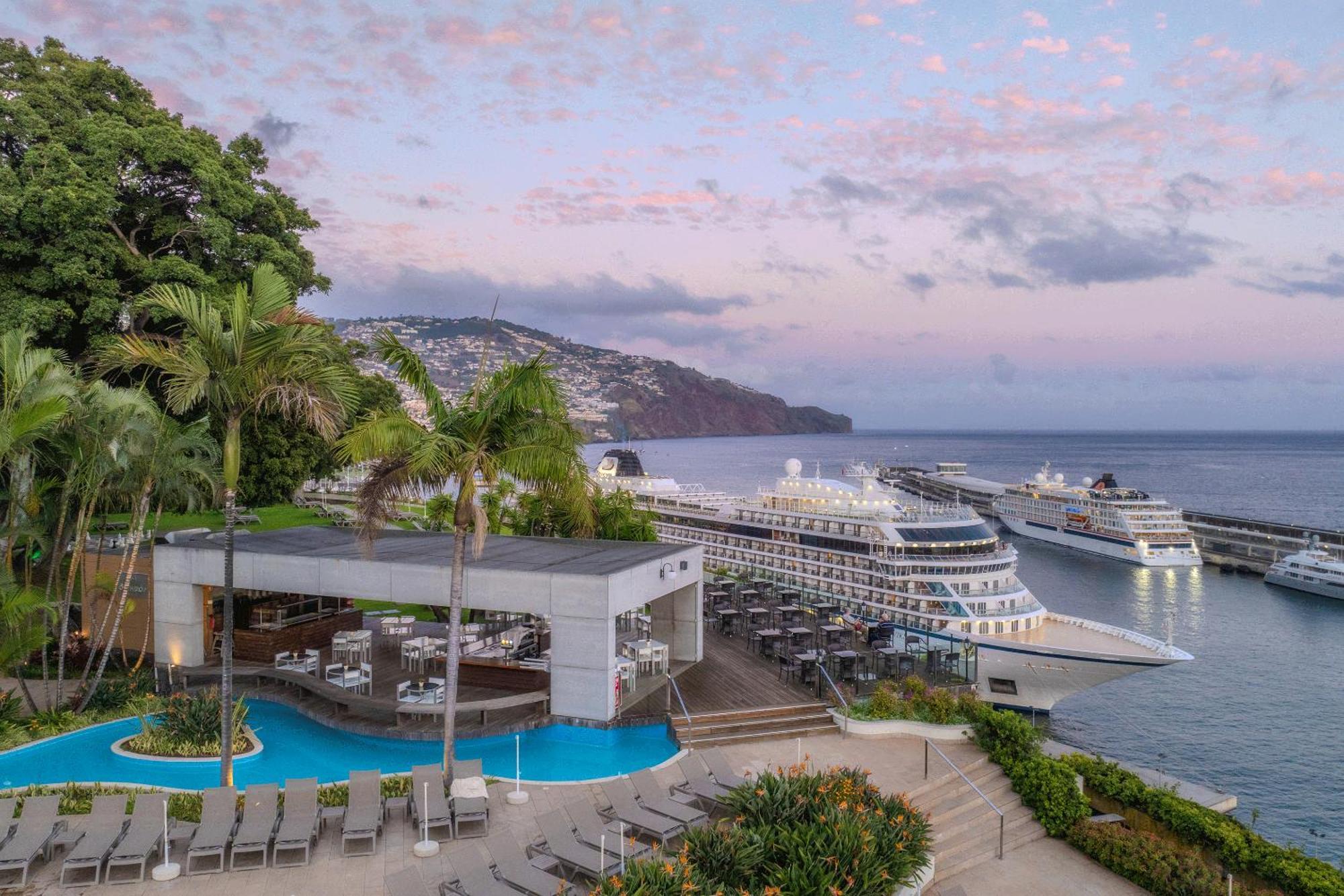 Pestana Casino Park Hotel & Casino Funchal  Exterior photo